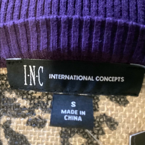 I.N.C. Asymmetrical Neck Ribbed Top with Nickel Ring Detail Sz S - Picture 5 of 6